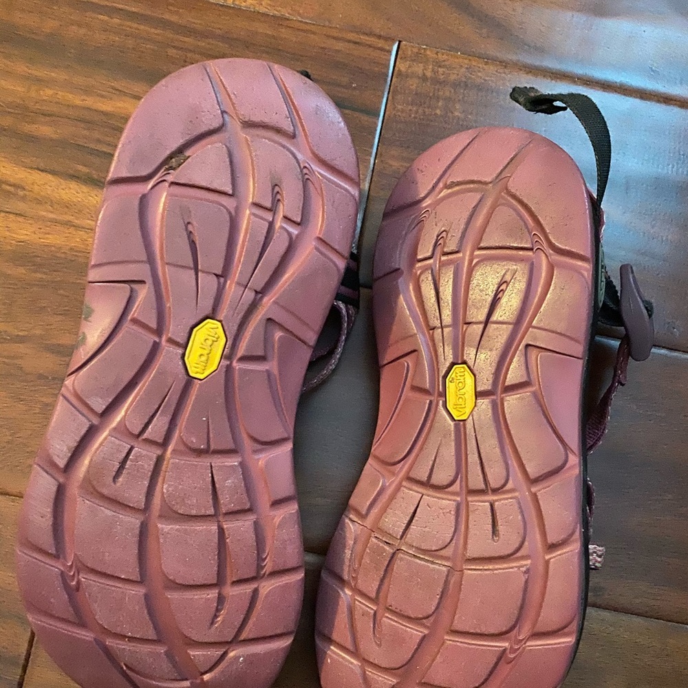 Chacos - Picture 3 of 4